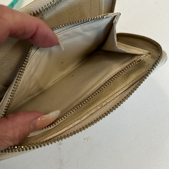 Louis Vuitton Damier Azur Zip Around Wallet - Picture 10 of 13